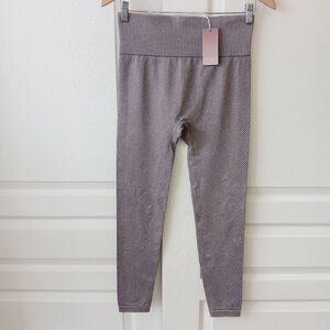Mono B Women's Mauve Mineral Washed Stretch Leggings Size L